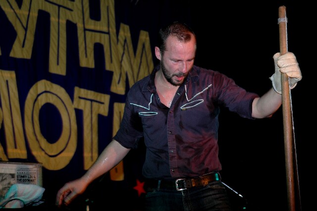 min 2007 11 24 riot 699